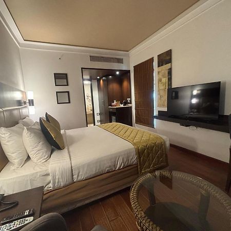 Iris The Business Hotel Bangalore Exterior photo